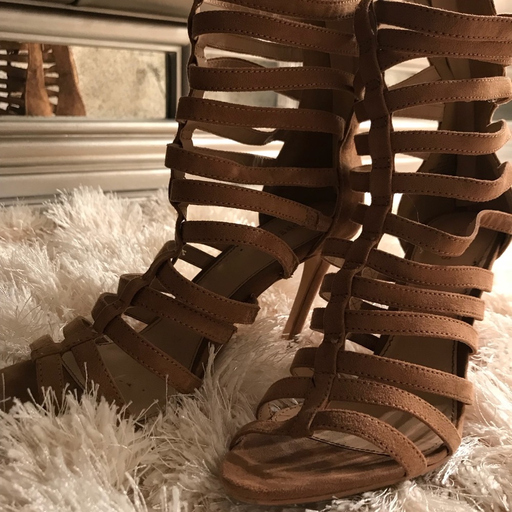 EXPRESS HEELS